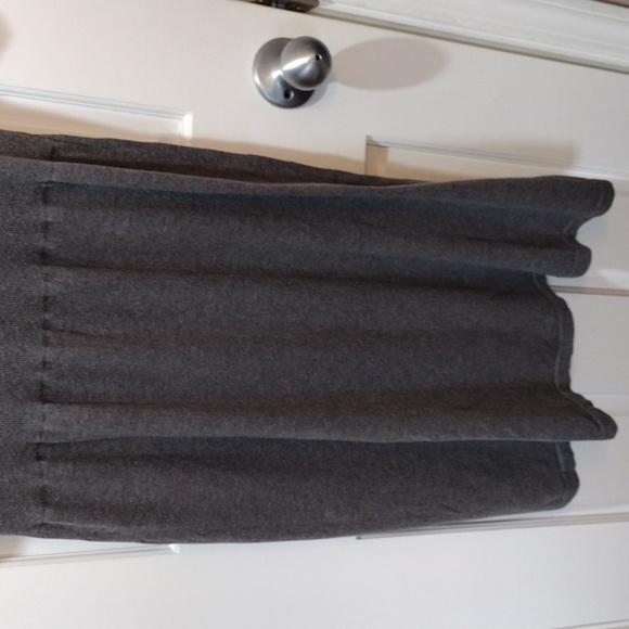 Michael Kors sweater dress. - Picture 4 of 11